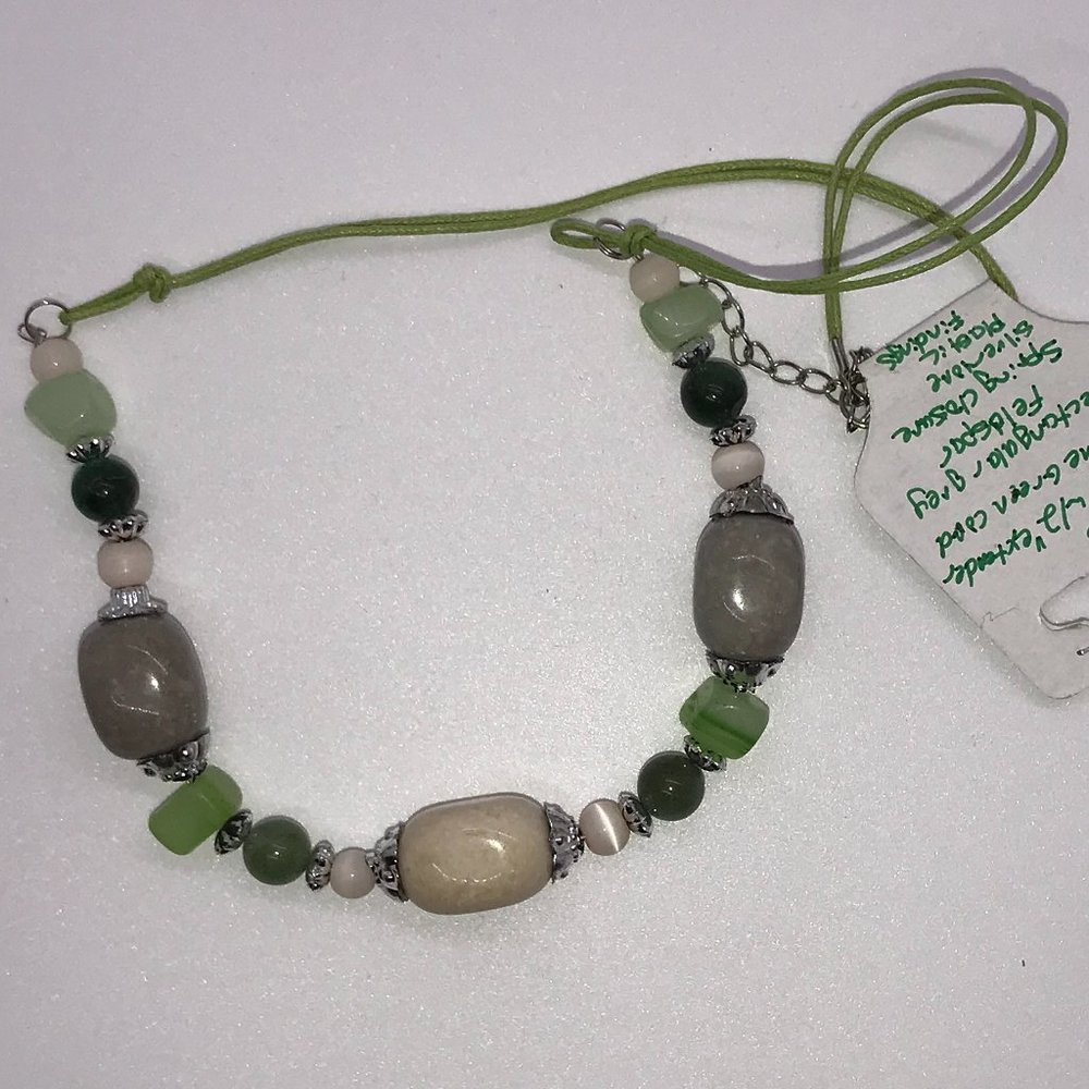20" Green and Feldspar Necklace